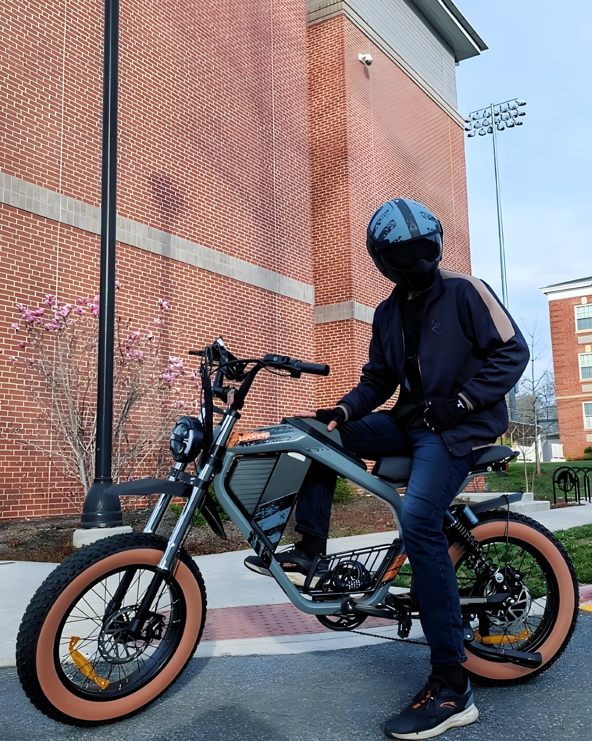 E-Bike X5 Max im Stadtverkehr